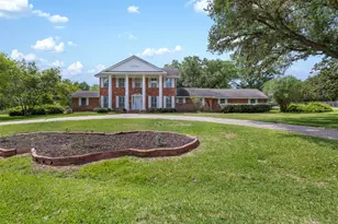 301 Cedar Cir, Brenham, TX 77833 - Photo 1