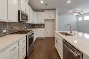 5302 Mulberry Grove Ln, Austin, TX 78723 - Photo 12