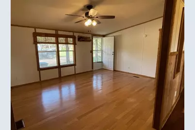 810 N Avenue R, Johnson City, TX 78636 - Photo 4