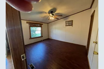 810 N Avenue R, Johnson City, TX 78636 - Photo 18