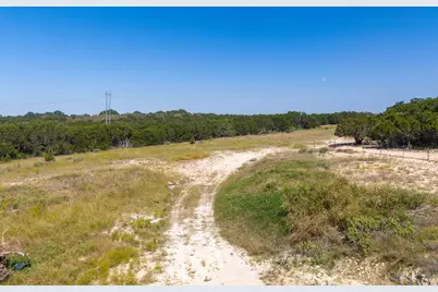 584 N U S Hwy 183, Lampasas, TX 76550 - Photo 18