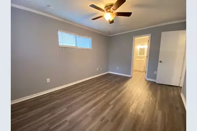 6211 Chesterfield Avenue #B, Austin, TX 78752 - Photo 16