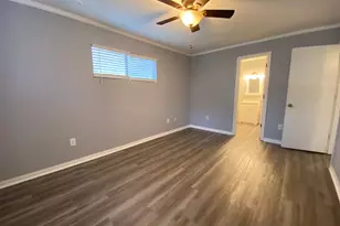 6211 Chesterfield Ave, Austin, TX 78752 - Photo 16