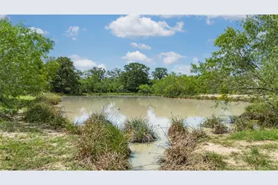 2612 Roosevelt Drive, Kingsbury, TX 78638 - Photo 6