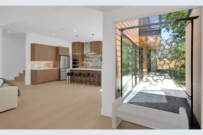 1310 Cullen Avenue, Austin, TX 78757 - Photo 2