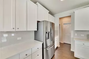 12121 Cimaizon Dr, Austin, TX 78725 - Photo 4