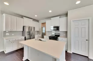 12121 Cimaizon Dr, Austin, TX 78725 - Photo 2