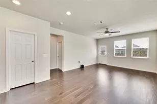 12121 Cimaizon Dr, Austin, TX 78725 - Photo 10