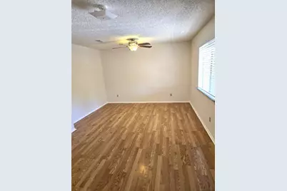 203 S Mitchell St Street #4, San Marcos, TX 78666 - Photo 4