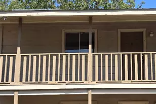 203 S Mitchell St St, San Marcos, TX 78666 - Photo 2