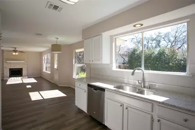 7901 Taranto Drive, Austin, TX 78729 - Photo 10