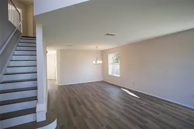 7901 Taranto Drive, Austin, TX 78729 - Photo 6