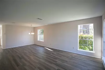 7901 Taranto Drive, Austin, TX 78729 - Photo 8