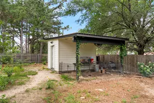 111 Green Grass Ln, Bastrop, TX 78602 - Photo 32