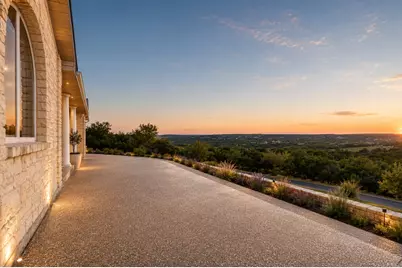 39 La Toya Trail, Wimberley, TX 78676 - Photo 2