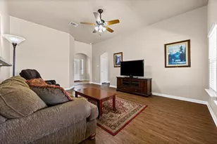 1205 Twin Estates Dr, Kyle, TX 78640 - Photo 4