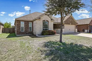 1205 Twin Estates Dr, Kyle, TX 78640 - Photo 2