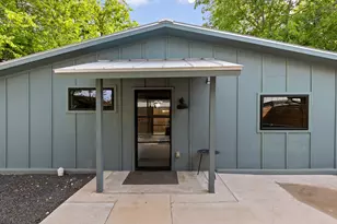 6205 Caddie St, Austin, TX 78741 - Photo 32