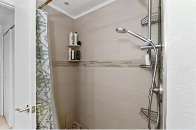 806 W 24th Street #214, Austin, TX 78705 - Photo 22