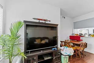 806 W 24th St, Austin, TX 78705 - Photo 12