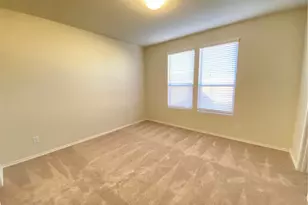 200 Kildeer Pass, Jarrell, TX 76537 - Photo 14