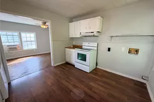 107 Franklin St, Taylor, TX 76574 - Photo 8