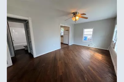 107 Franklin Street, Taylor, TX 76574 - Photo 4