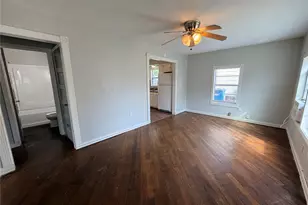 107 Franklin St, Taylor, TX 76574 - Photo 4