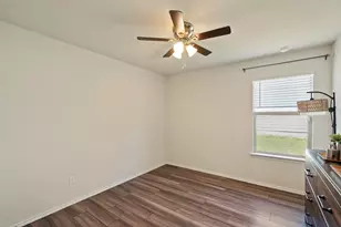 112 Pivot Dr, Taylor, TX 76574 - Photo 16