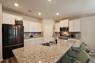 112 Pivot Dr, Taylor, TX 76574 - Photo 10