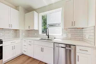 502 Tillery St, Austin, TX 78702 - Photo 6