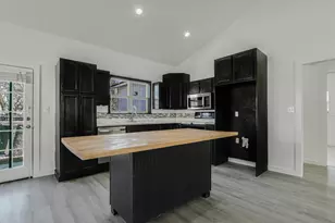 6 Happy Hollow Ln, Wimberley, TX 78676 - Photo 6