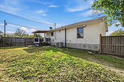 309 E Parsons Street, Manor, TX 78653 - Photo 32