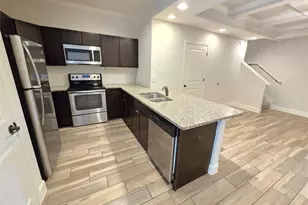 6403 Melanzane Ave, San Antonio, TX 78233 - Photo 6