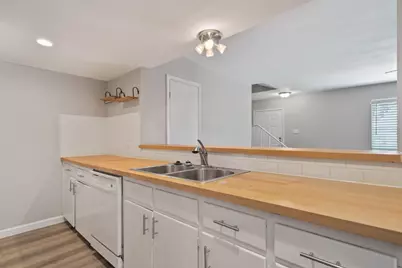 1813 Woodland Ave #A, Austin, TX 78741 - Photo 10