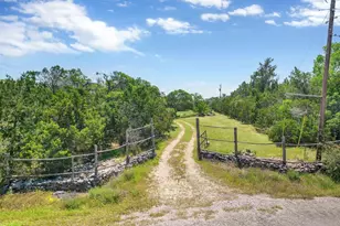 700 Oak Grove Rd, San Marcos, TX 78666 - Photo 1