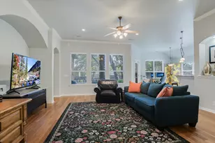 445 Manchester Ln, Austin, TX 78737 - Photo 6