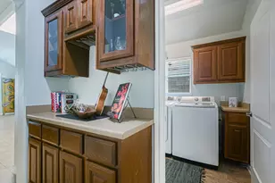 445 Manchester Ln, Austin, TX 78737 - Photo 14