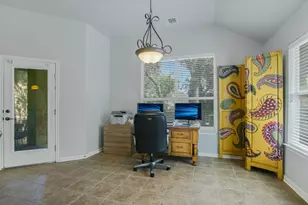445 Manchester Ln, Austin, TX 78737 - Photo 12