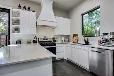 706 Valdez Street #2, Austin, TX 78741 - Photo 12