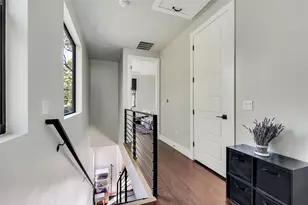 706 Valdez St, Austin, TX 78741 - Photo 18