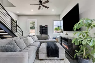 706 Valdez St, Austin, TX 78741 - Photo 4