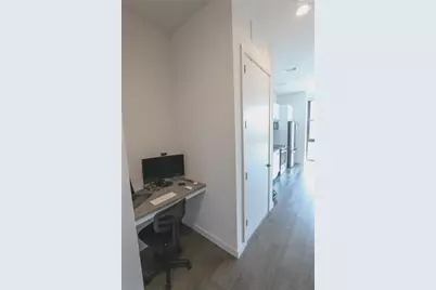 800 Embassy Drive #405, Austin, TX 78702 - Photo 14