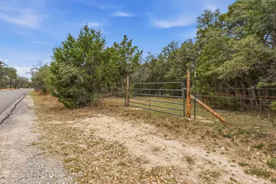 750 County Road 207 Road, Liberty Hill, TX 78642 - Photo 2