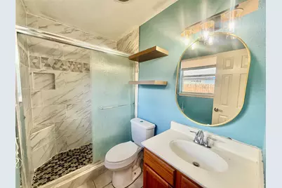 305 Maple Lane, Elgin, TX 78621 - Photo 12