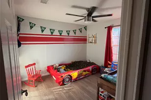 305 Maple Ln, Elgin, TX 78621 - Photo 8