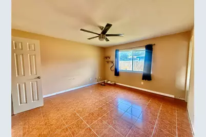 305 Maple Lane, Elgin, TX 78621 - Photo 10