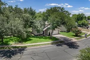 9737 Anderson Village Dr, Austin, TX 78729 - Photo 22