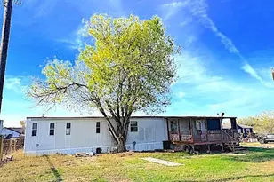 135 Creekway Ln, Seguin, TX 78155 - Photo 1