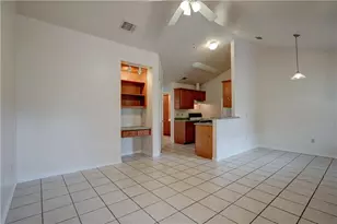 412 Burleson St, San Marcos, TX 78666 - Photo 4